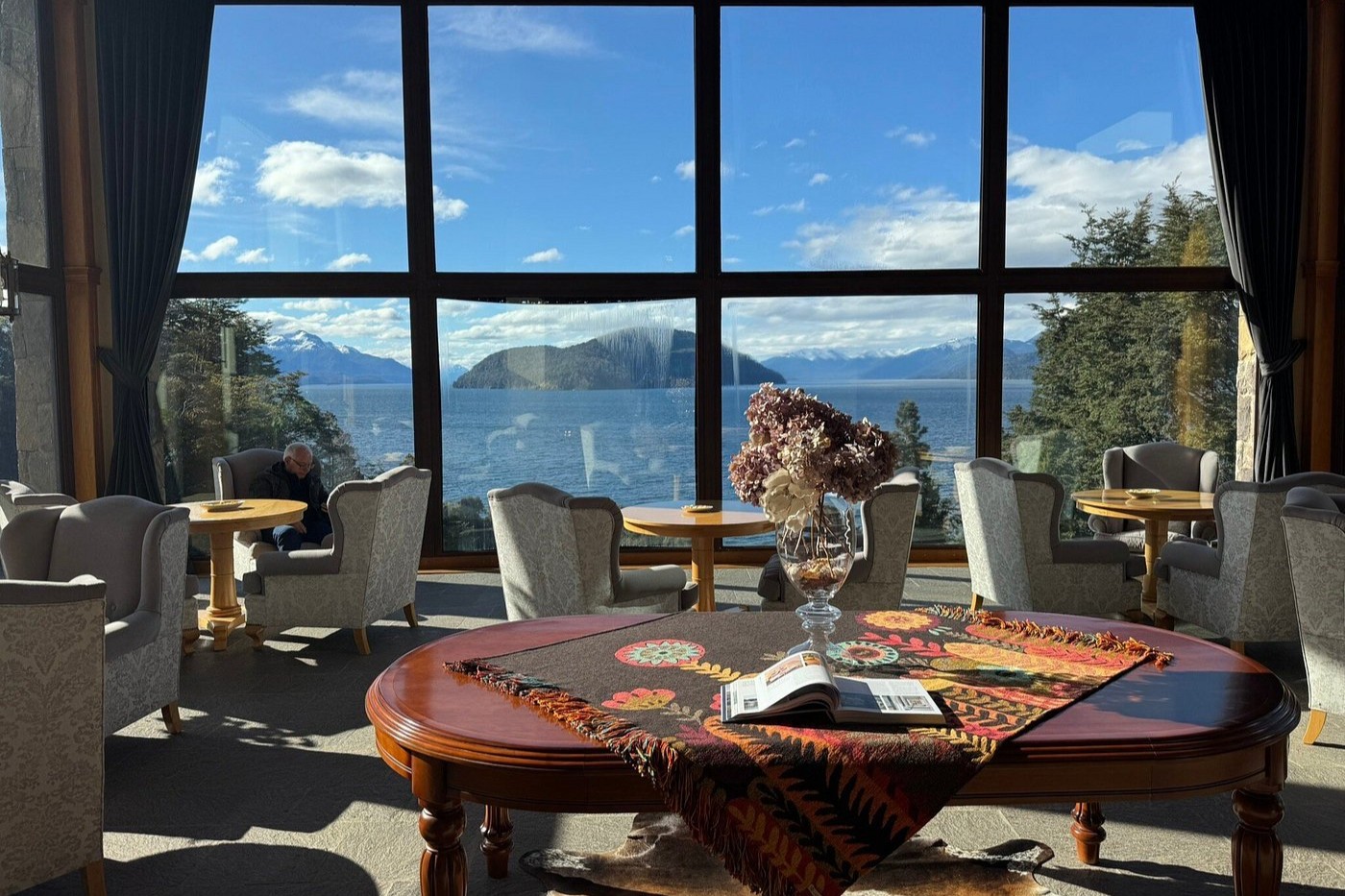 Dining room at Villa Beluno overlooking the lake